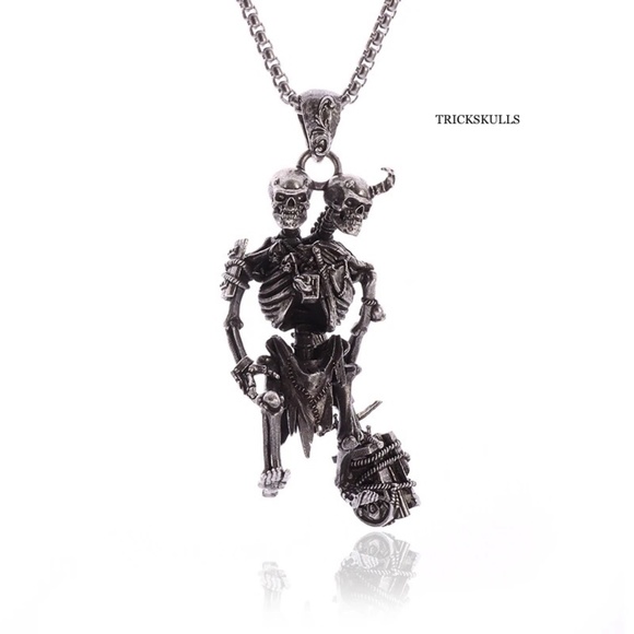 Double Dungeon Skeletons Hammer Skulls Streetwear Pendant & 60cm Round Box Chain - Picture 1 of 9